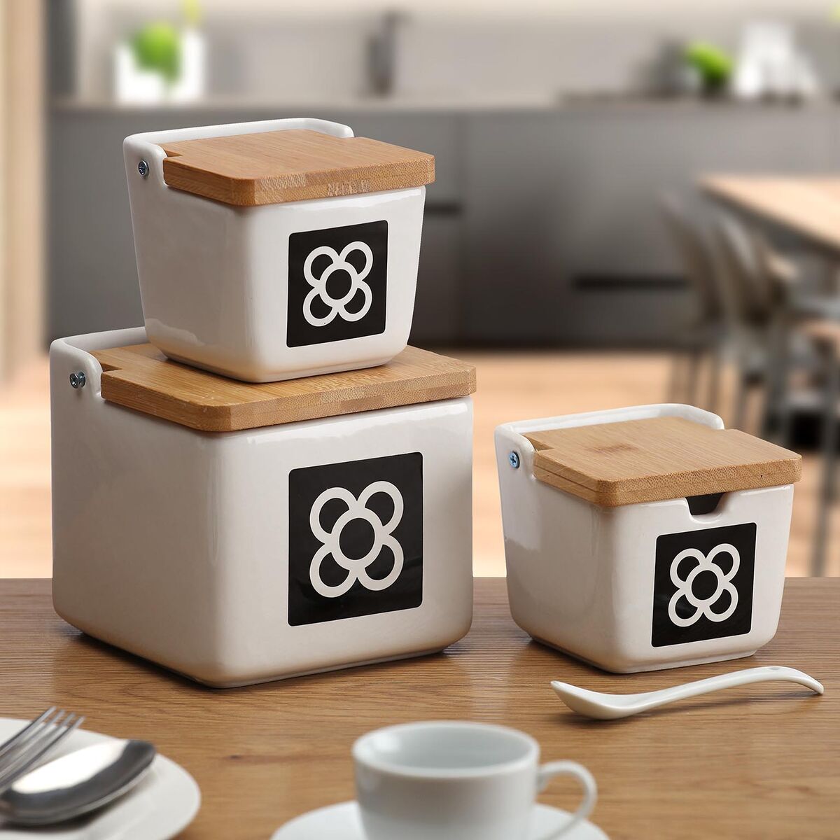 V3H06385C237049EA3C9EA8223082536D27R5754670P2