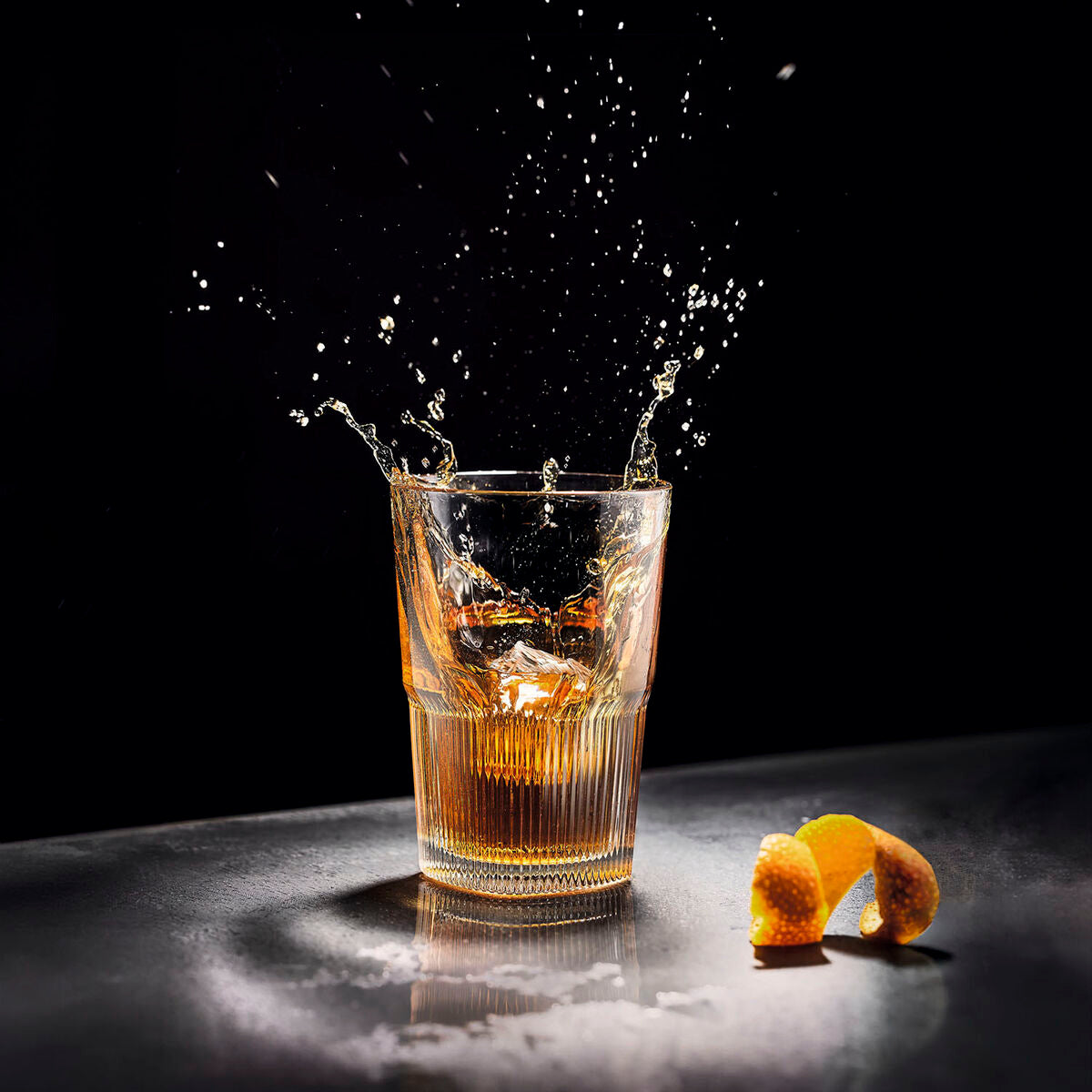 V4HD32833D44EC79DB81990950D96597A8BR6233094P3