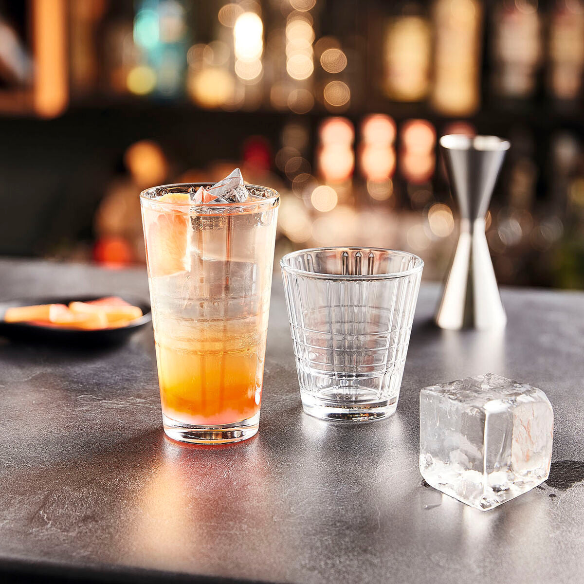 V4H4ADC14DCA82880915D63A99421A97891R6242315P3