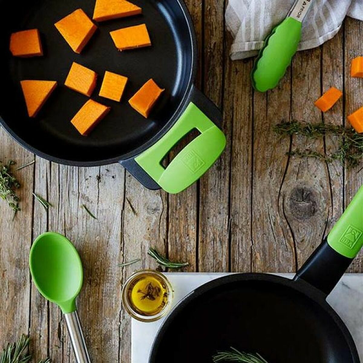 V5H30EAA36761B8B3E50B135FFEC3484684R5163382P2