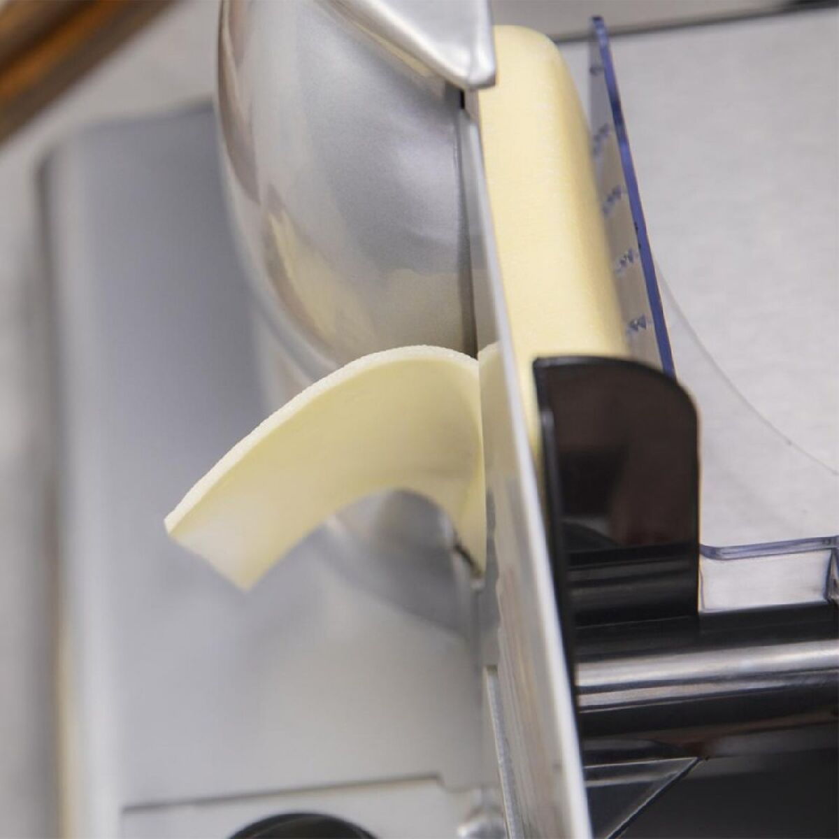 V3HE6B230E58E5B9457F45F56E55682EBD6R7365245P3