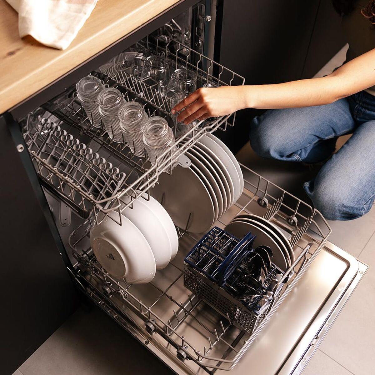 V2H5C7A45D55F77C25BBA26233901095F45R7648219P6