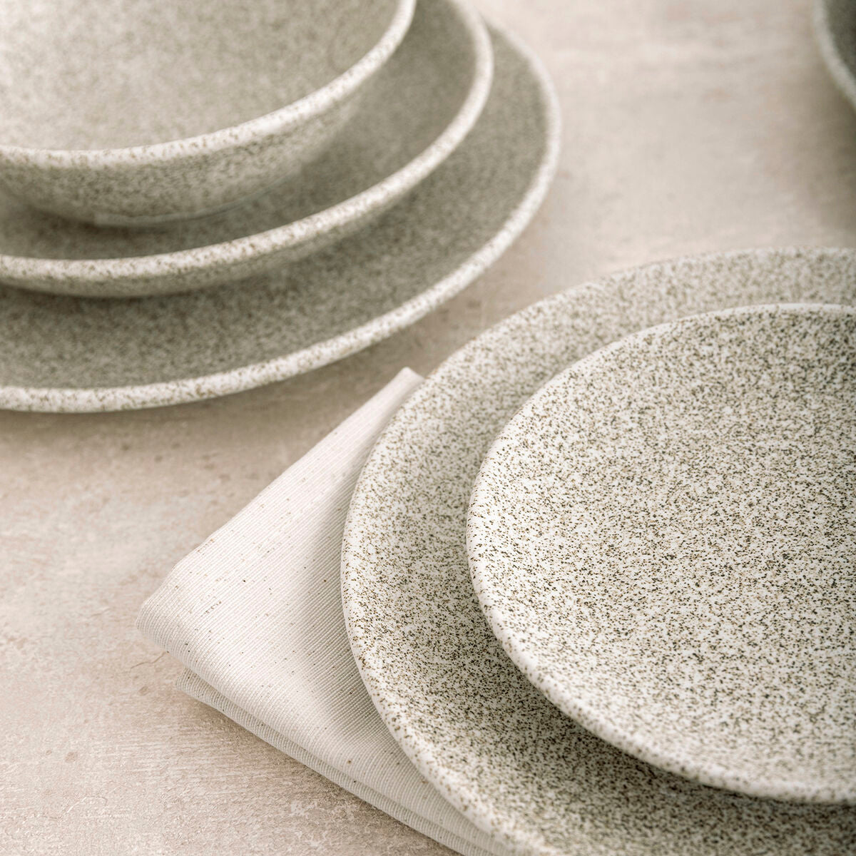 V4H74F8B15E27DE091F1543552721289242R6283462P4